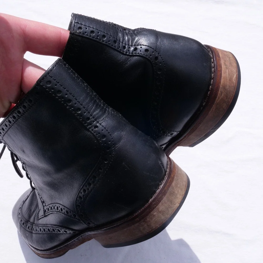 Modern Cole‎ Haan Liam semi wingtip chukka boots